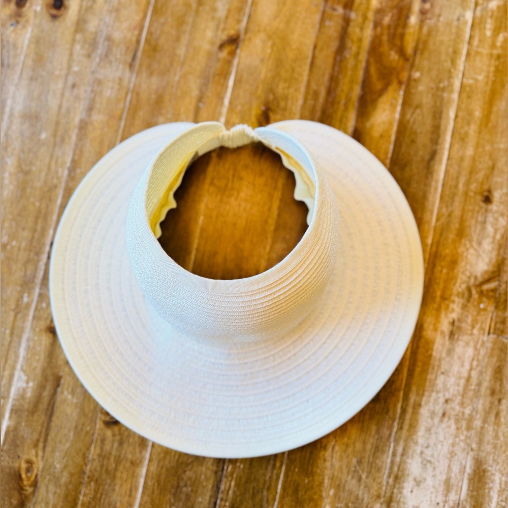 NEW! Sun N Sand Stylish Cream Wide-Brim Visor Hat